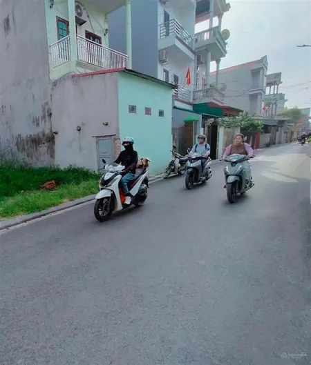 Uy nỗ đông anh 72,5m2 đất đẹp, hiếm có, mặt tiền trục chính rộng, nhiều tiện ích xung quanh
