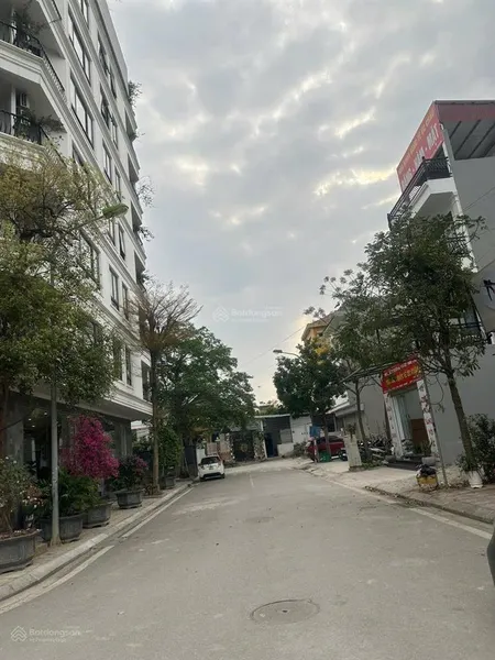 Chính chủ bán gấp lô đất trung tâm tp. vĩnh yên sát bệnh viện đa khoa tỉnh. 100m2 mt 5m, giá 5,2 tỷ