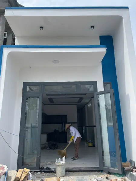 Nhà sổ riêng thổ cư , TT 300 nhận nhà , gần trường chợ UBND Y tế