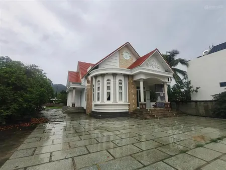 Cần tiền bán gấp 1295m2 mt ql55, hàm tân, bình thuận, 250m2 thổ cư, nhà sẵn 210m2, giá 12.4 tỷ tl