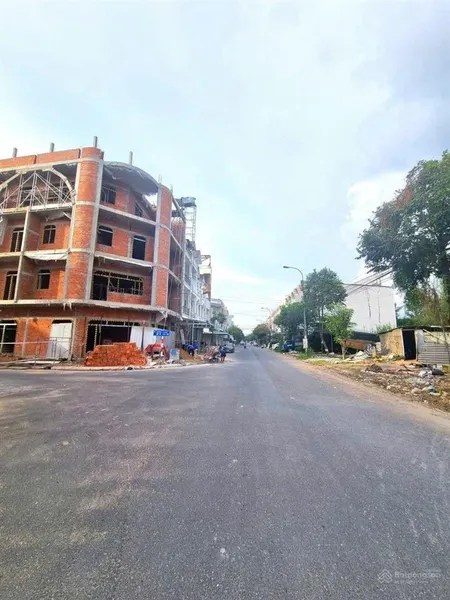 Nền mặt tiền 4,65 tỷ đường trần minh sơn, trục chính kdc đại học y dược , tp cần thơ