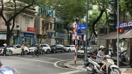 Hơn 18m mặt tiền, 668m2 full thổ cư, sử dụng riêng. đất mặt phố hai bà phố bà triệu. 0817 343 ***