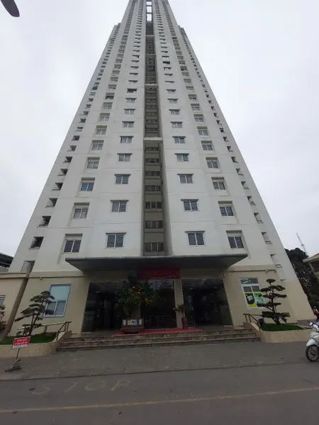 BÁN SÀN THƯƠNG MẠI ĐƯỜNG QUANG TRUNG. 600M2 SỔ ĐỎ LÂU DÀI. GIÁ 50 TRIỆU/ 1M2