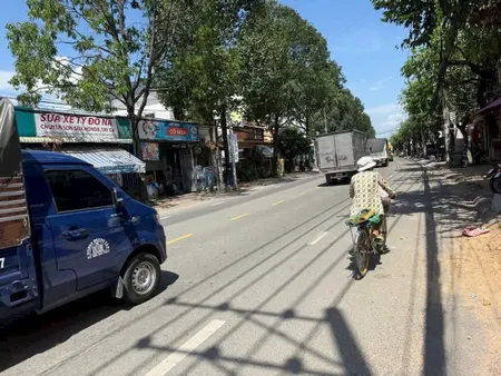 Bán nhà mặt tiền đường Bùi Hữu Nghĩa Thích họp kinh doanh buốn bán , đầu tư cho thuê... Sổ Riêng Thổ Cư