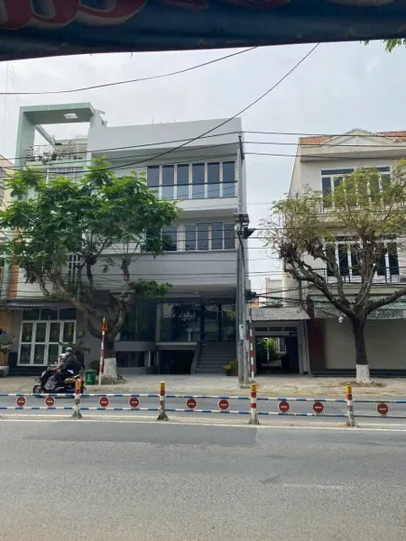 Cần bán căn nhà 1 trệt 2 lầu mặt tiền Huỳnh văn nghệ bửu Long Biên Hòa Đồng nai