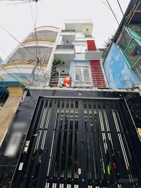 Tô hiến thành, p12 q10 50m2 4 tầng btct chắc chăn, 4pn, sát bên hẻm ô tô 2 mặt hẻm trước sau
