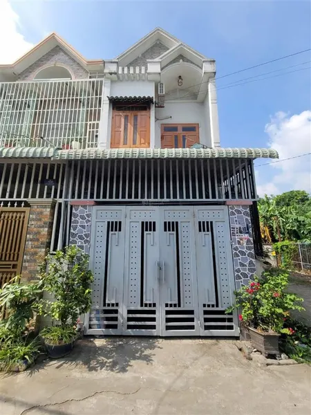 Nhà lầu triệt gần bệnh viện dĩ an giá 3 tỷ 450 triệu