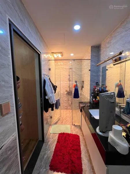 Hot bán nhà riêng văn chương đống đa, 35m2, kinh doanh, ô tô tránh, giá 8.5 tỷ. 0904 161 ***