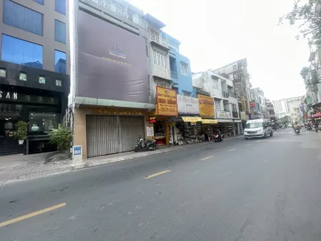 Tòa Nhà 11 Tầng Mặt Tiền Kinh Doanh - DT: 748m² - ngang 8m , giá 155 tỷ tại Phường 05 , Quận Tân Bình .