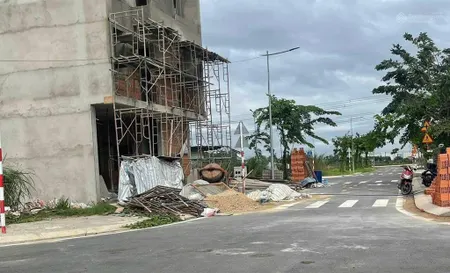 Lô 150m2 siêu đẹp đối diện chợ đầu mối an bình, shr trục đường 60m dẫn về sb long thành 15tr/m2