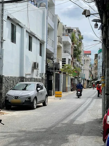 Bán đất có nhà nát phường 12 q10 ngay hà đô centrosa 71m2 (5 x 14m) sát hẻm xe hơi giá 8.99 tỷ