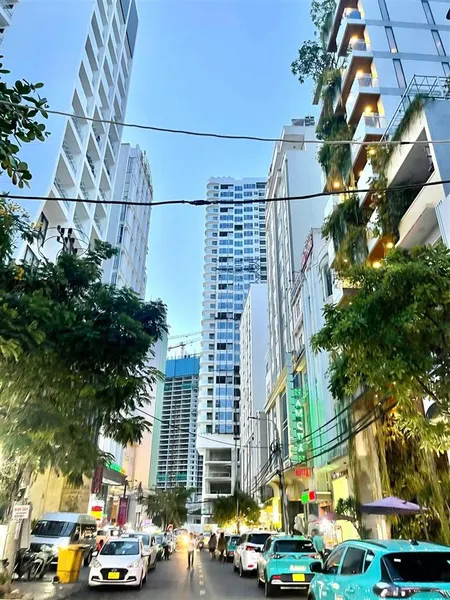 Siêu hiếm bán đất đường an thượng 32 2 lô liền kề, gần biển, trung tâm du lịch phố tây, dt 9x17