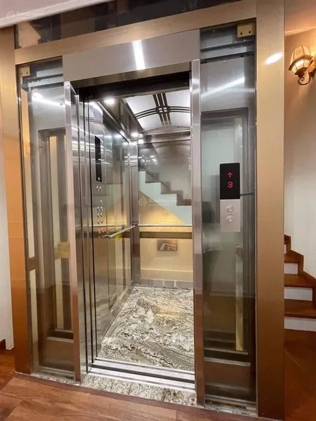 Nhà 6t/36m, hơn 7 tỷ thang máy, ô tô đỗ gần, 20m ô tô tránh, gần trường học, công viên.