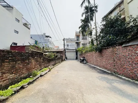 Đa tốn gia lâm bán đất.ô tô tải phi ầm ầm vào đất mặt tiền rộng , thông số vàng.giá tốt