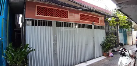 Bán nhà trung tâm q3 đường cách mạng tháng tám, 13 tỷ, 69m2, 6pn, 2wc, quận 3, hcm