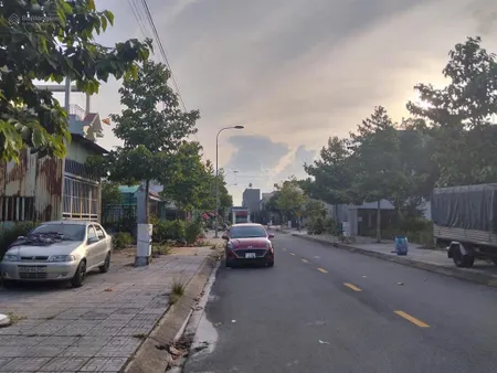 Bán lô đất mặt tiền đường 744. ngay khu vực dân cư đông. khu du lịch sinh thái hồ