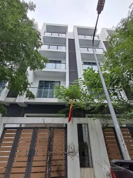 Bán phân lô liền kề vinaconex 21 61m2, 5 tầng, phân lô vỉa hè ô tô tránh chỉ 13.x tỷ