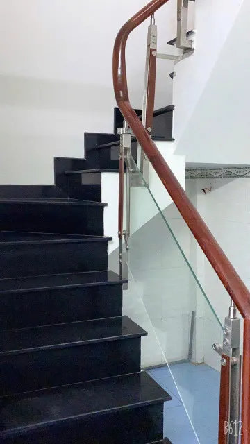 Nhà Trung tâm P5, Q11, Hẻm 4m, LẠC LONG QUÂN, 64m2, 4PN, chỉ 6,1 tỷ.
