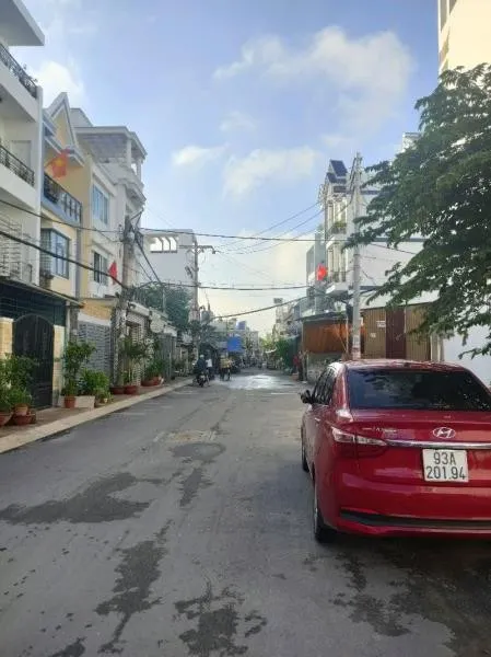 Gấp Bán đất Thổ Cư ( 240m² ) ngang 9.2m giá 16 tỷ Phường 13 , Gò Vấp