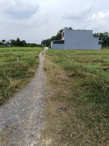 Bán đất 270.7m² ngang 10m giá 2 tỷ Xã Đức Lập