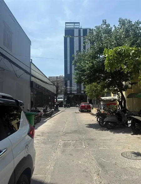 Lô góc 3 mặt tiền phan thúc duyện, dt 151.1m2. ngang 6.4m. 26.5 tỷ