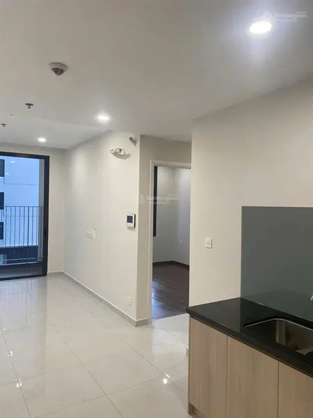 Giá cạnh tranh chính chủ cần bán gấp 2 phòng ngủ lỗ 550tr the emerald golf view