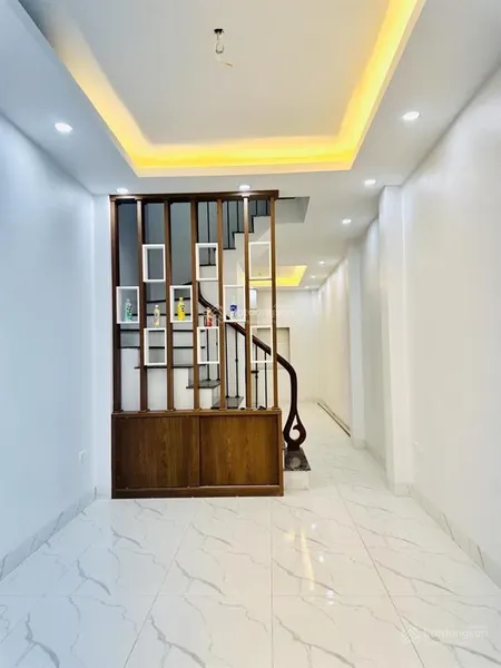 Bán gấp nhà âu cơ ôtô đỗ sát cửa 3 tầng 3 ngủ đủ công năng