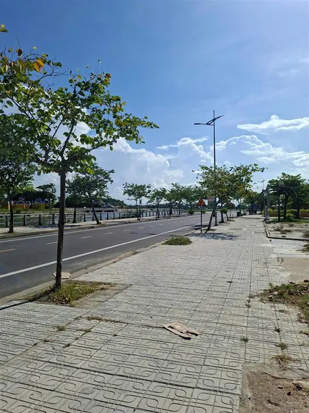 Bán đất mặt tiền view sông đường hùng vương dt khủng 636m2 vị trí đắc địa tại hội an