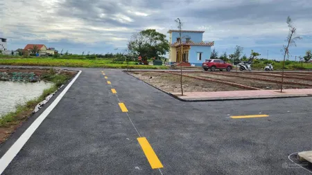 Bán lô mặt biển quất lâm gần 90 m2, mặt tiền 5m, sẵn sổ
