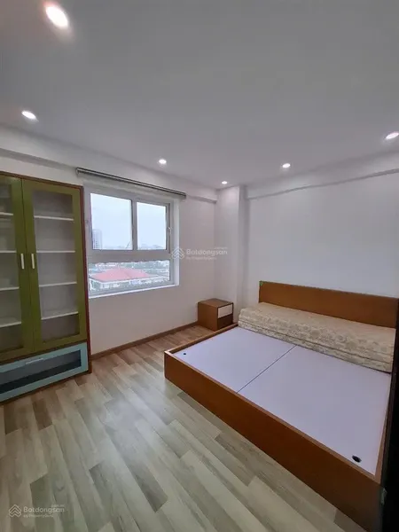 Bán căn hộ h2 kđt việt hưng, s 75m2, 3 phòng ngủ 2wc, nội thất cơ bản. giá 3,75 tỷ