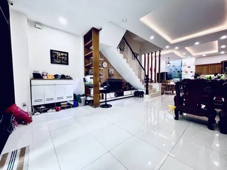 Nhà phạm văn bạch 5x17 3 tầng hẻm thông 5 pn 7 tỷ hơn tl