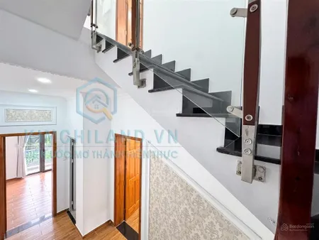 Nhà đẹp gần quận 7 full nội thất chỉ 6.9 tỷ thương lượng, giáp phú mỹ hưng, sổ hồng riêng