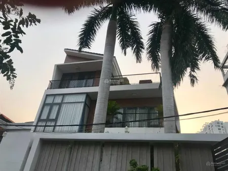 Bán building góc 2 mặt tiền bà huyện thanh quan. dt 252m2(9x28m), 8 tầng tn 240tr. giá 75 tỷ tl