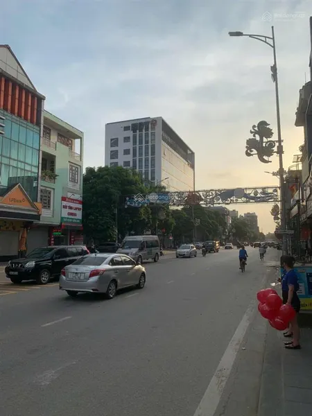 Siêu phẩm vị trí đắc địa tại trung tâm tt đông anh 132m2, mt 5m phân lô mặt phố. giá 34 tỷ