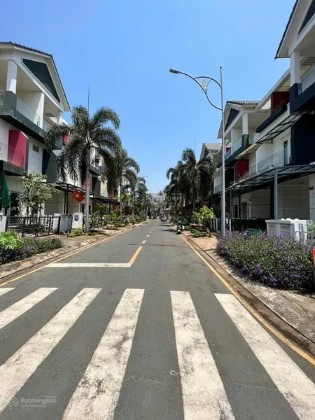 Nhà phố valencia riverside nguyễn duy trinh, thủ đức