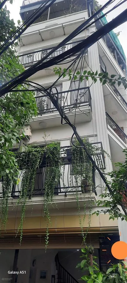 Hàng hiếm lô góc đẹp 102 vị trí thoáng nhà xanh sạch mát ngõ thông ôtô vào nhà