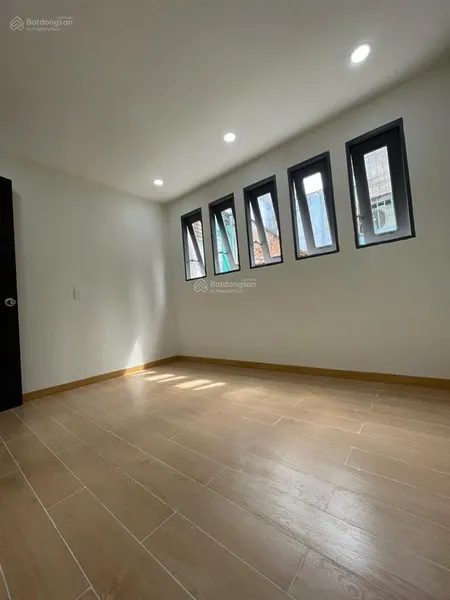 Thật 100% thu 250 triệu/tháng hầm 7 tầng 50 phòng mới. 10mx18m. 160m2 bến thànhnguyễn trãi q.1