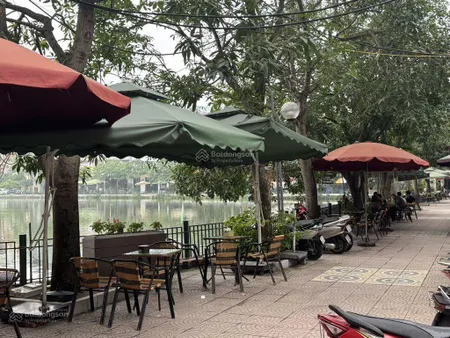 Bán nhà phố víp ba đình mặt hồ kd sầm uất thang máy