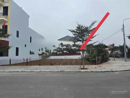 Cần tiền bán nhanh lô góc tiến xuân 2tỷ7 trục chính đường ô tô tránh nhau, sát đại lộ thăng long