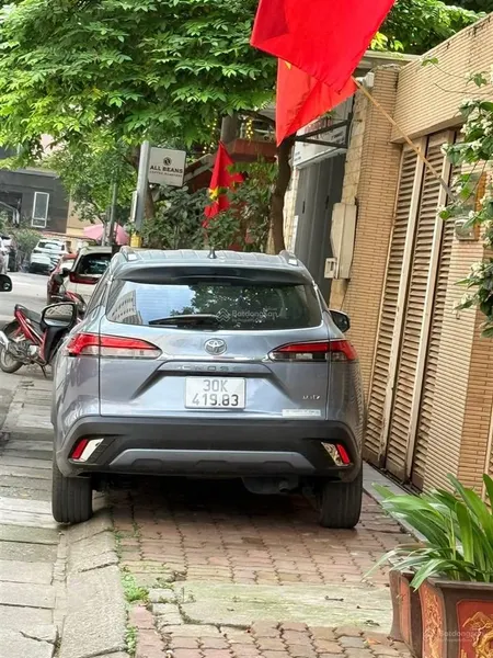 Khuất duy tiến 148m2 x 5 tầng. mt 7.2m, ô tô tránh. 15m ra mặt phố. kinh doanh. giá tốt
