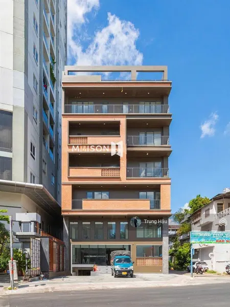 Bán toà building lê văn sỹ q. tân bình dt 12 x 30m cn 1.500m2 hầm 7 tầng giá 100 tỷ