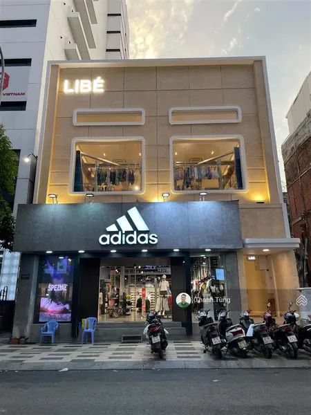 Vị trí vàng mt nguyễn trãi, quận 1 10x28m 3 tầng hđ thuê 400 triệu giá 165 tỷ