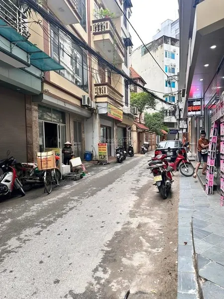 Gấp bán nhà 5 tầng mỹ đình lô góc sát phố ô tô lùi cửa