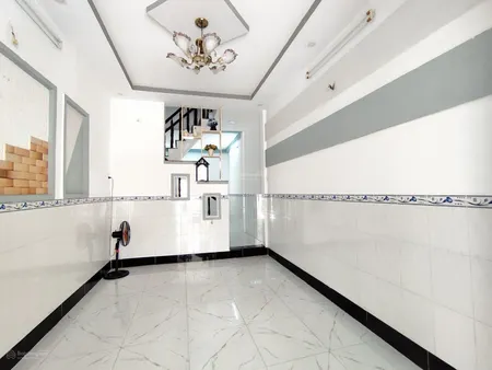 Nhà ngay Trung Tâm Hành Chính Thủ Đức mà giá chỉ có 2tỷ7? 40m2 - 1 trệt 1 lầu