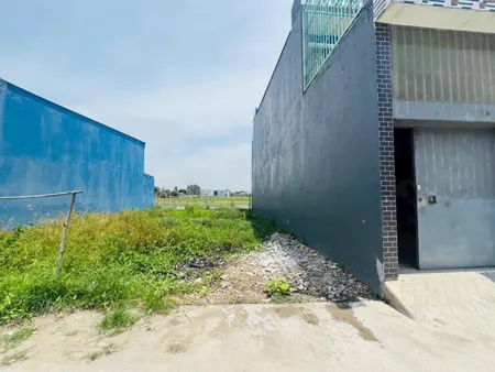 bán gấp 90m2 đất thổ 1 sẹc đường gò hưu 1tỷ 250tr sổ hồng