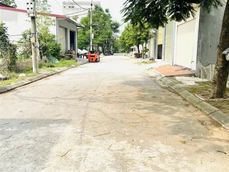 Chính chủ bán đất đấu giá đông mỹ thanh trì diện tích 77m2. mt 5.5m. view vườn hoa. giá 10 tỷ.
