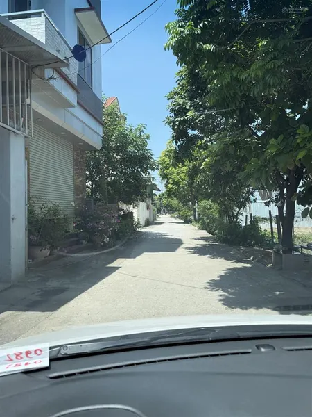 Nguyệt áng đại áng 40m đất, sổ vuông đẹp ô tô 7 chỗ vào tận đất giá chỉ hơn 3 tỷ