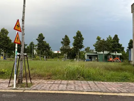 Bán đất đầu tư vị trí đẹp đường n7 thị trấn lai uyên gần kcn bàu bàng 200m2