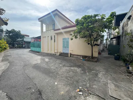 Bán nhà 300m² ngang 10m giá 14.8 tỷ Phường Dĩ An trọ