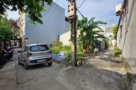 Đất thổ cư chính chủ, ngõ thông thoáng ô tô chạy qua, sát khu đô thị hinode,ra đường 32 khoảng 999m